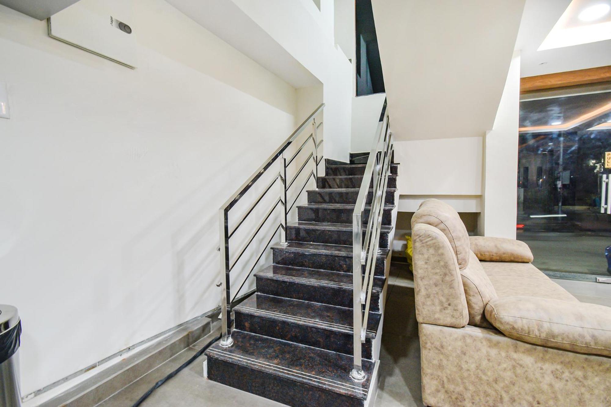 Fabhotel Seri - Nr Kims Hospital, Gachibowli Hyderabad Esterno foto