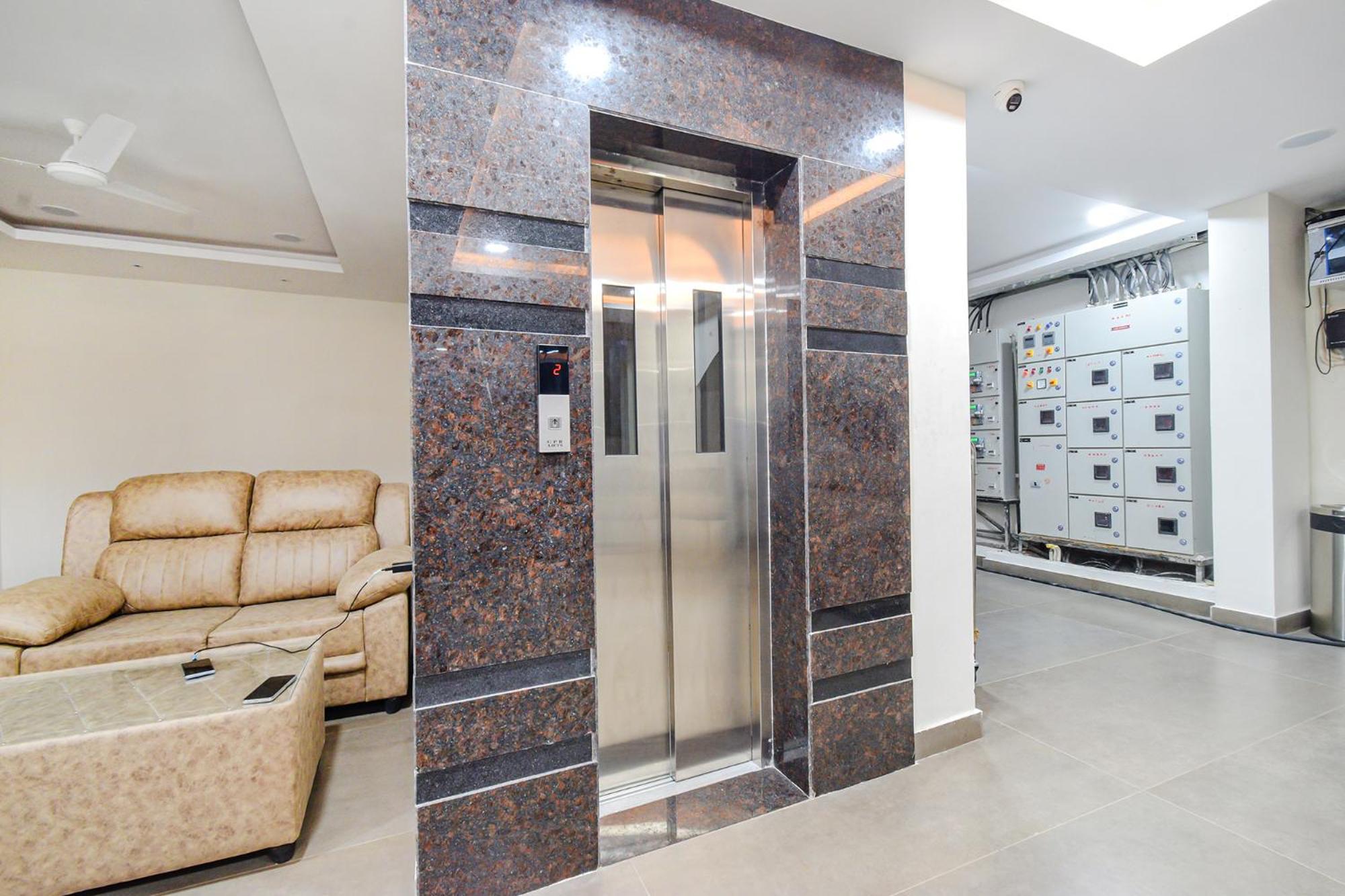 Fabhotel Seri - Nr Kims Hospital, Gachibowli Hyderabad Esterno foto