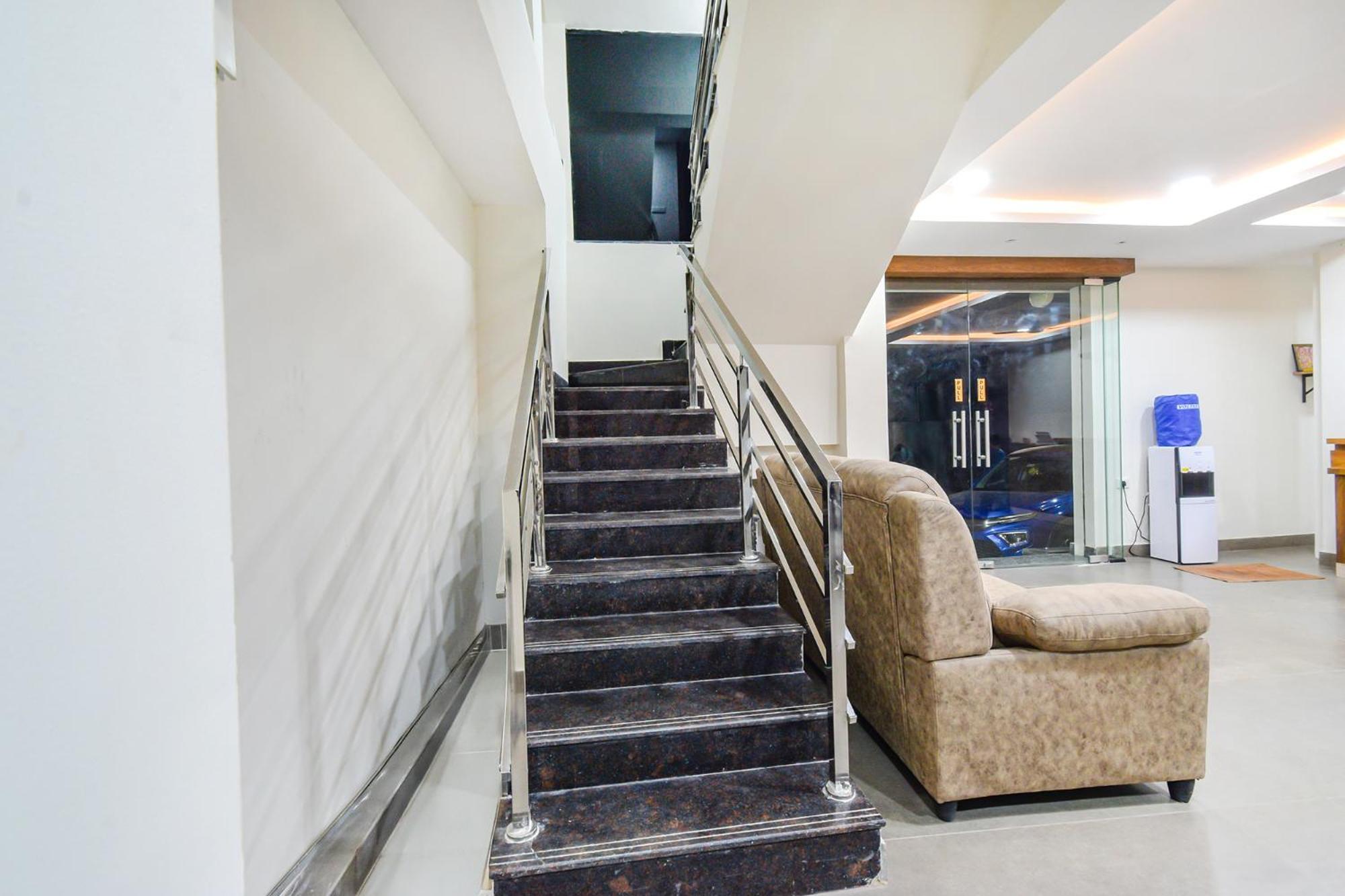 Fabhotel Seri - Nr Kims Hospital, Gachibowli Hyderabad Esterno foto